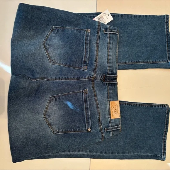 CURVE APPEAL High Rise Kick Flare Ankle Jeans Size 6 **NEW** - Picture 5 of 5